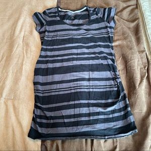 MATERNITY* motherhood low cut shirt size M